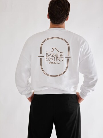 BAYSIDE BOUND Oversized sweater 'THE BAYSIDE UNISEX OVERSIZE SWEATER' in White