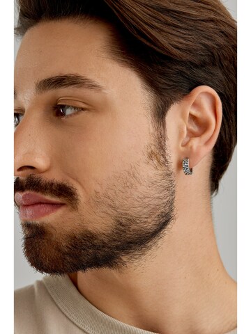 caï Ohrring 'Black Meander' in Silber: Vorderseite