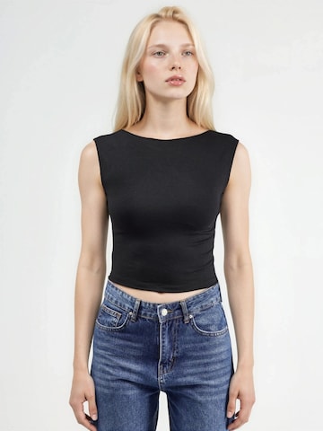 Hiccup Top in Schwarz