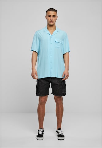 Urban Classics Comfort fit Button Up Shirt in Blue