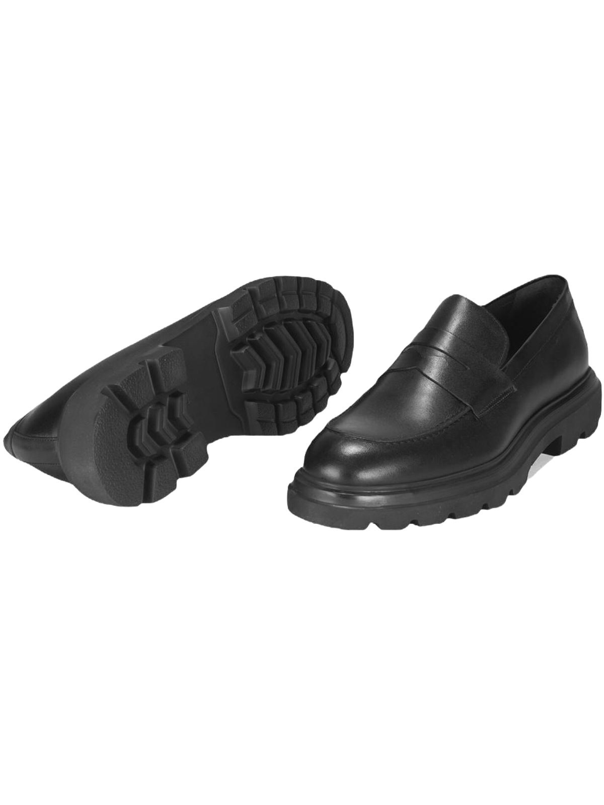 Desa Classic Flats 'Slip-Ons' in Black