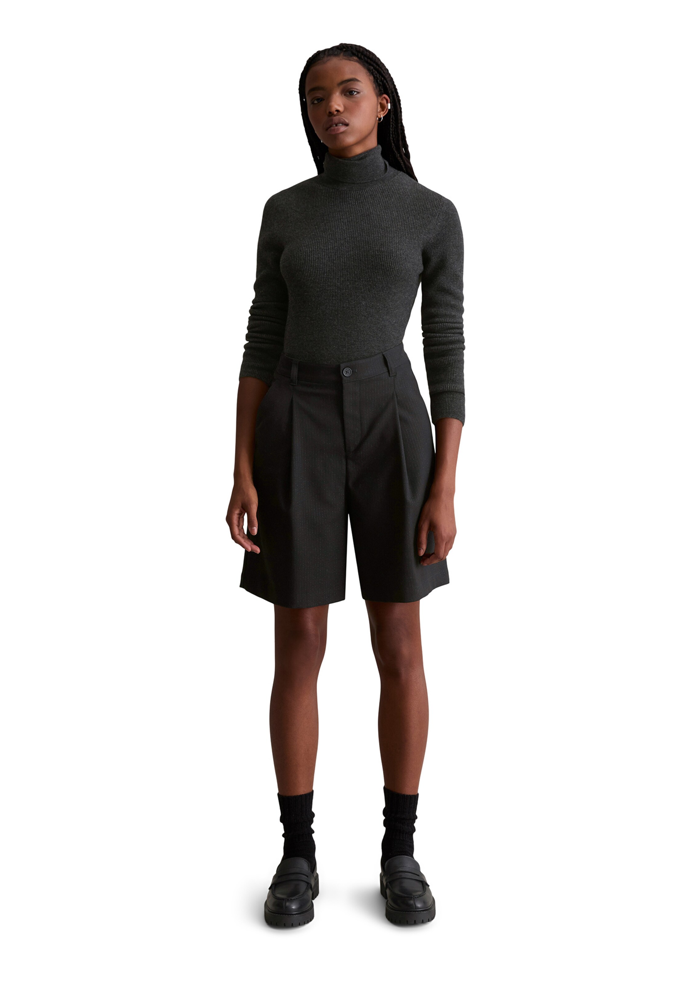 Marc O'Polo DENIM Loosefit Bandplooibroek in Zwart: voorkant