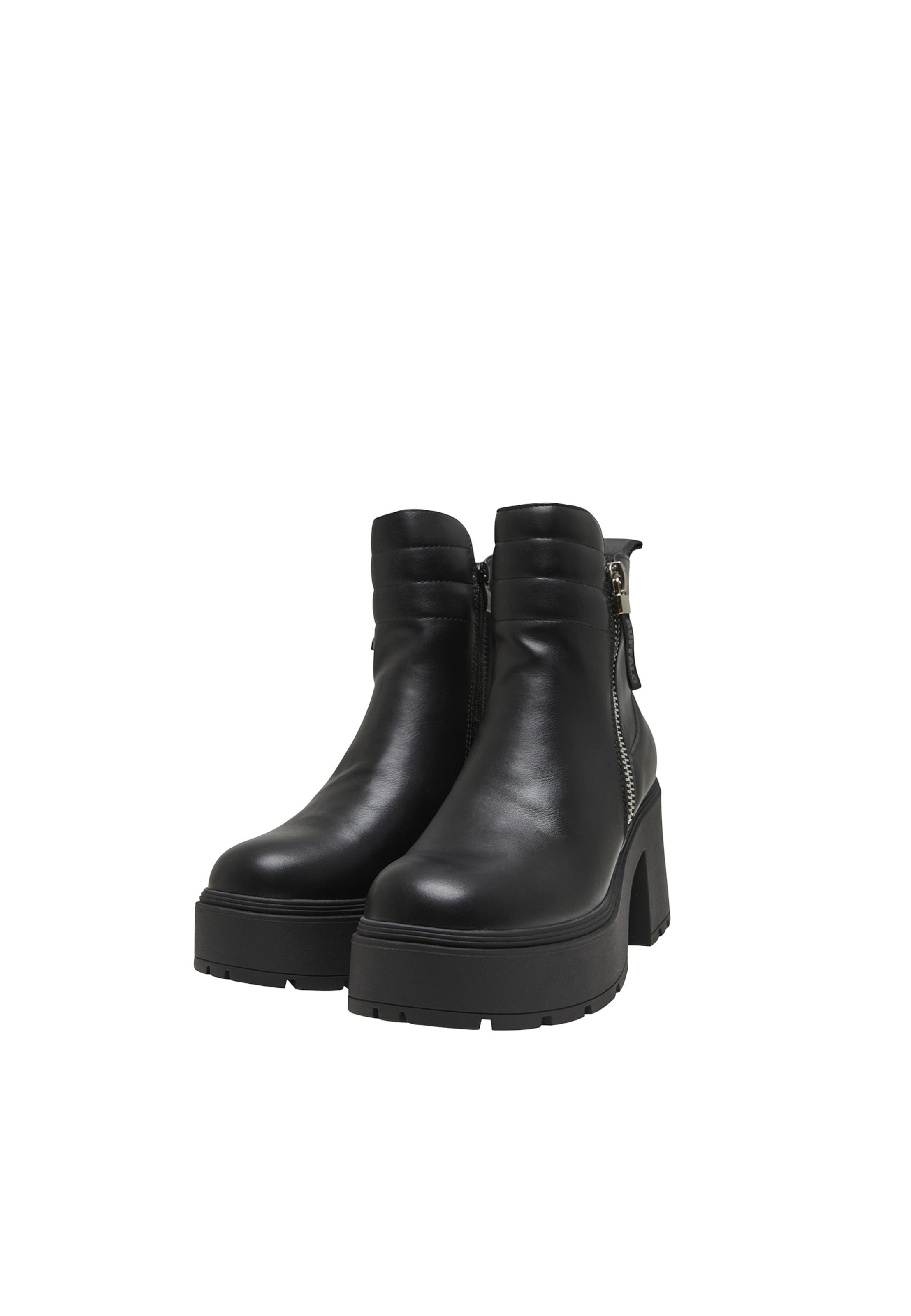 Stivaletto 'Mila' di BUFFALO in nero