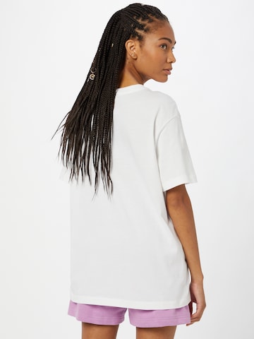 T-shirt oversize Nike Sportswear en blanc