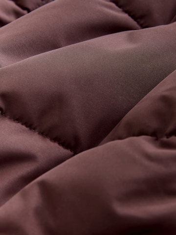 Next Wintermantel in Rot