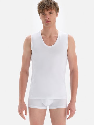 Dagi - Camisola interior em branco: frente
