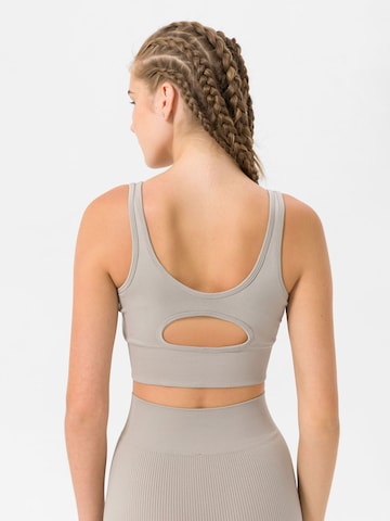 Bustino Reggiseno sportivo 'Naikan' di MOROTAI in beige