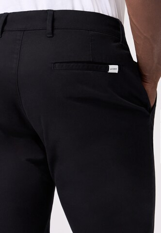 ROY ROBSON Slim fit Chino trousers in Black