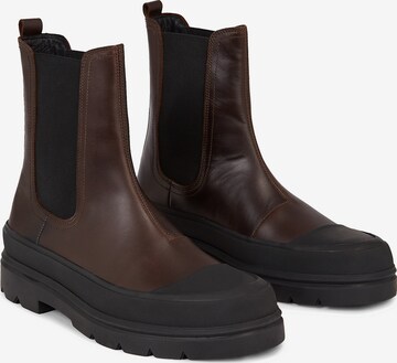 Calvin Klein Chelsea Boots in Brown