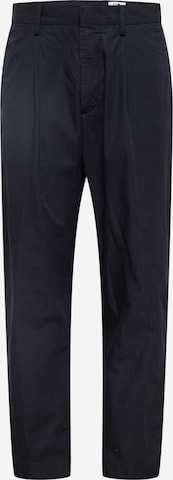 NN07 Regular Pleat-front trousers 'Bill' in Black: front