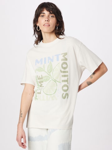 T-shirt 'FRUITY TWIST' Abercrombie & Fitch en blanc : devant