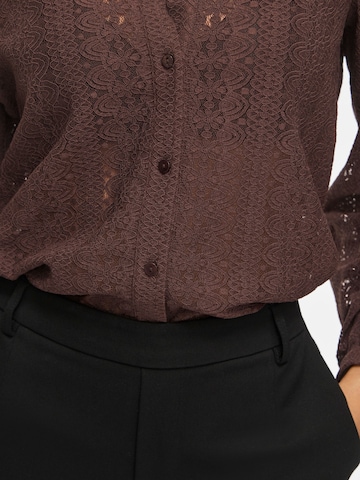 VILA - Blusa 'VIChikka' en marrón