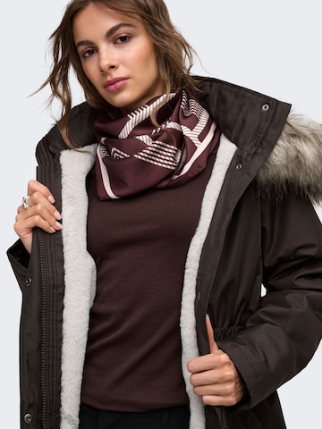 ONLY - Parca de invierno 'ONLMATHILDA' en marrón