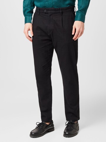 s.Oliver Regular Pleat-Front Pants in Black: front