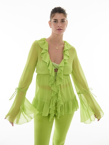 Camicia da donna 'Margarete' di ABOUT YOU x Laura Giurcanu in verde: frontale