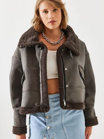 Bianco Lucci Winter coat in Grey: front