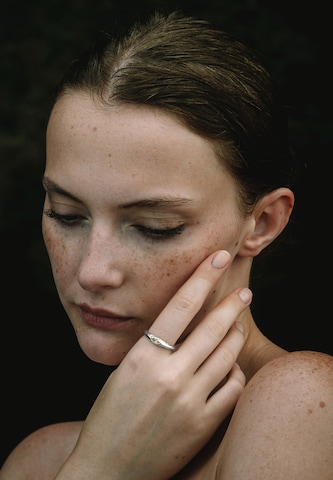 Haze&Glory Кольцо в Серебристый: спереди