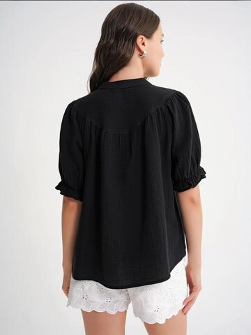 MixRay - Blusa em preto