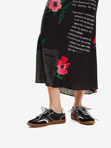 Sneaker low de la Desigual pe negru