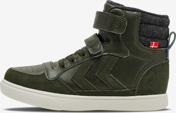 Hummel Boots in Green: front