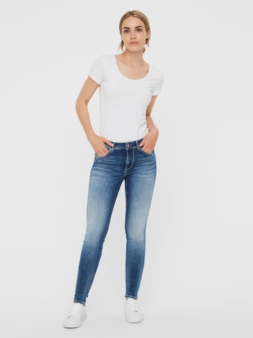 VERO MODA Skinny Jeans 'Lux' in Blue