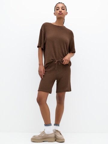 Pull&Bear Regularen Hlače | rjava barva