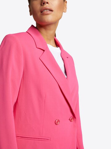 Rich & Royal Blazer in Pink