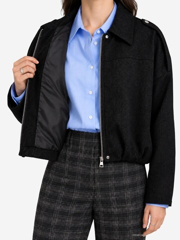 Happiness İstanbul Winterjacke‌‌‌‌ in Schwarz