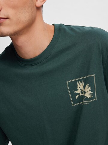 SELECTED HOMME Koszulka 'Relax' w kolorze zielony