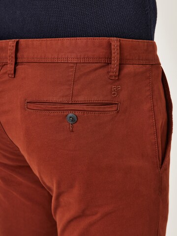 REDPOINT Slim fit Chino Pants in Brown