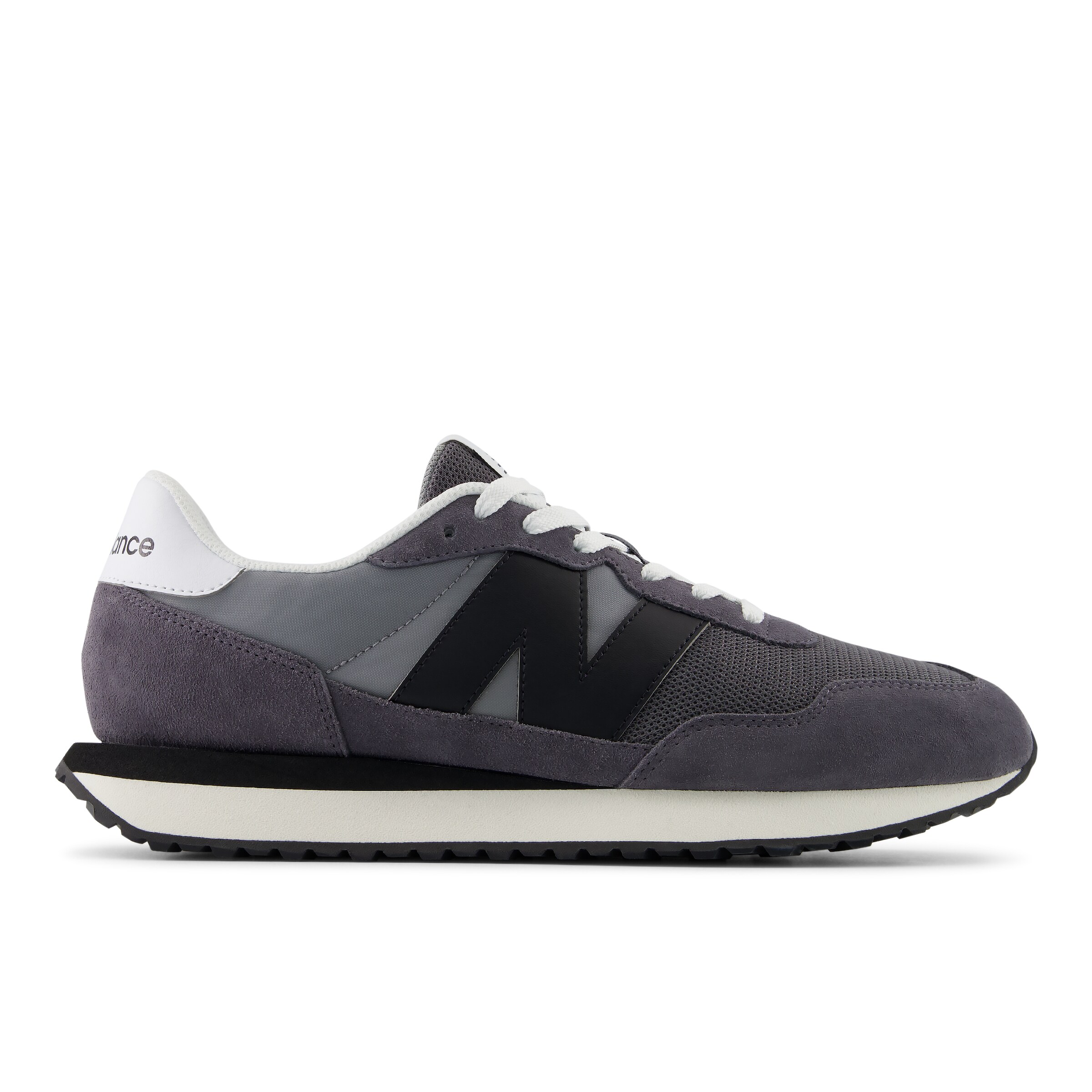 new balance Sneaker in Grau