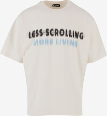 Tricou de la 2Y Studios pe alb: față