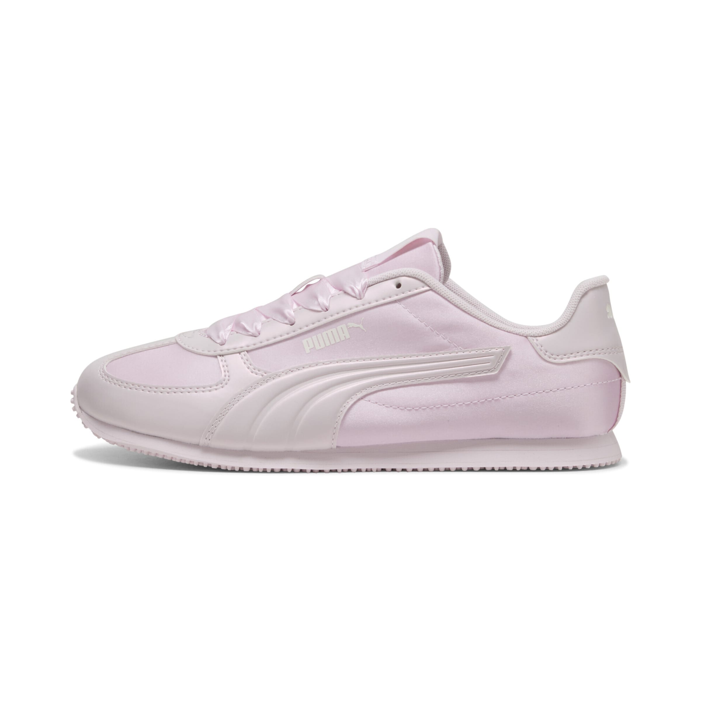 Baskets basses PUMA en rose : devant