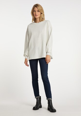 usha BLUE LABEL Sweatshirt in White