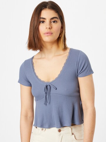 HOLLISTER - Camiseta en azul: frente