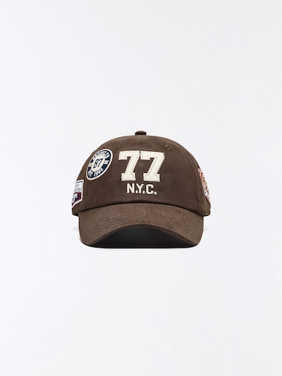 Bershka Cap in dunkelblau / dunkelbraun / karminrot / offwhite, Produktansicht