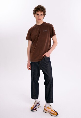 T-Shirt ET Nos en marron