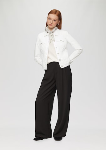QS Between-season jacket in White