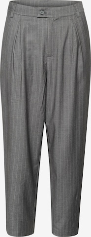 Effilé Pantalon à pince 'Dori' Kaffe en gris : devant