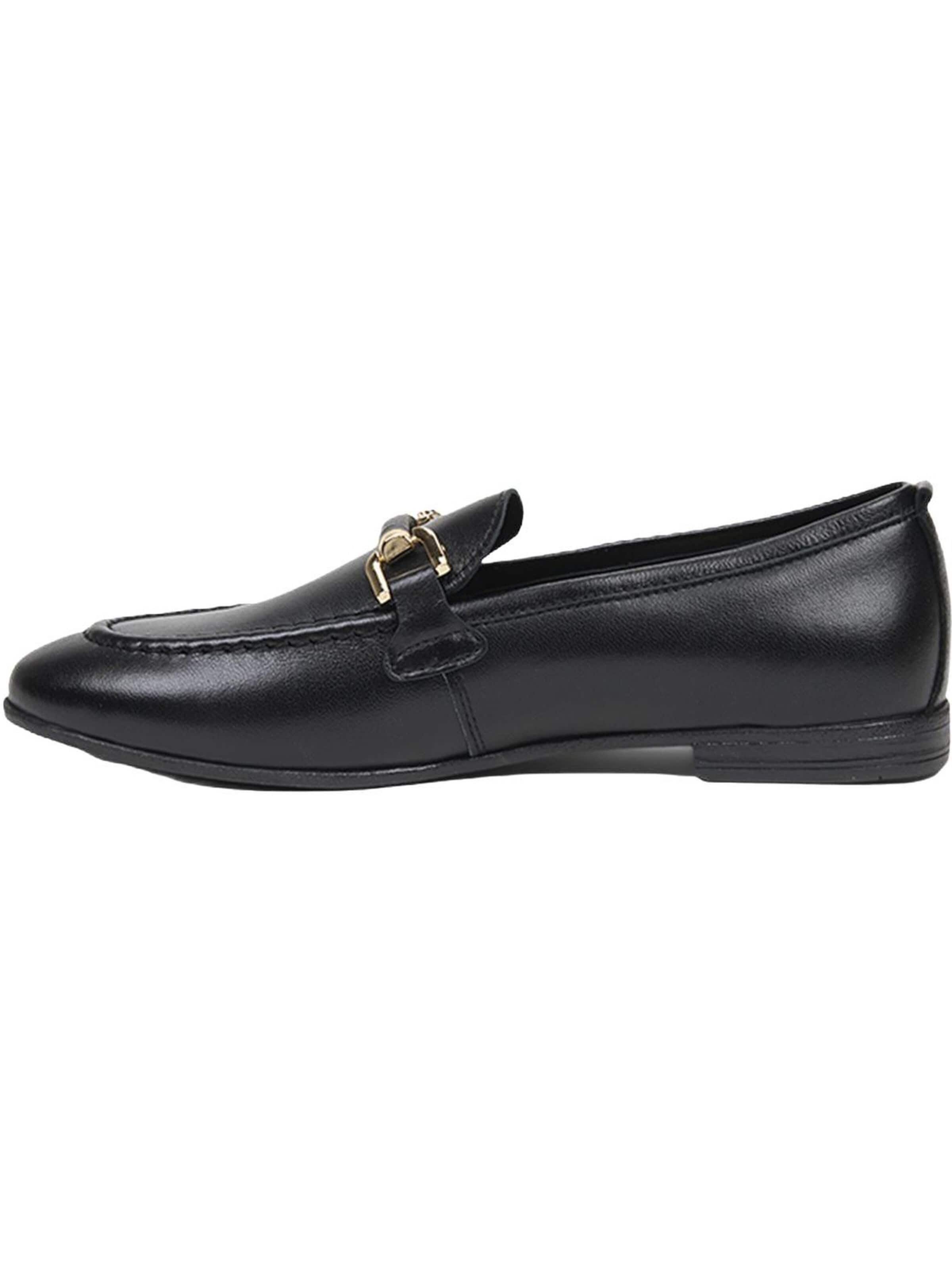 Desa Classic Flats 'Slipper' in Black