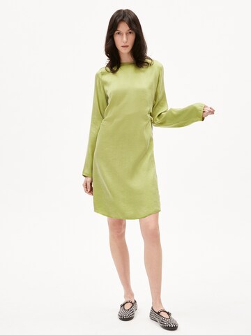 Robe-chemise ' ZYLAA ' ARMEDANGELS en vert