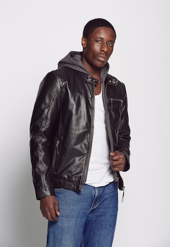 Veste mi-saison '3102052' MUSTANG en noir : devant