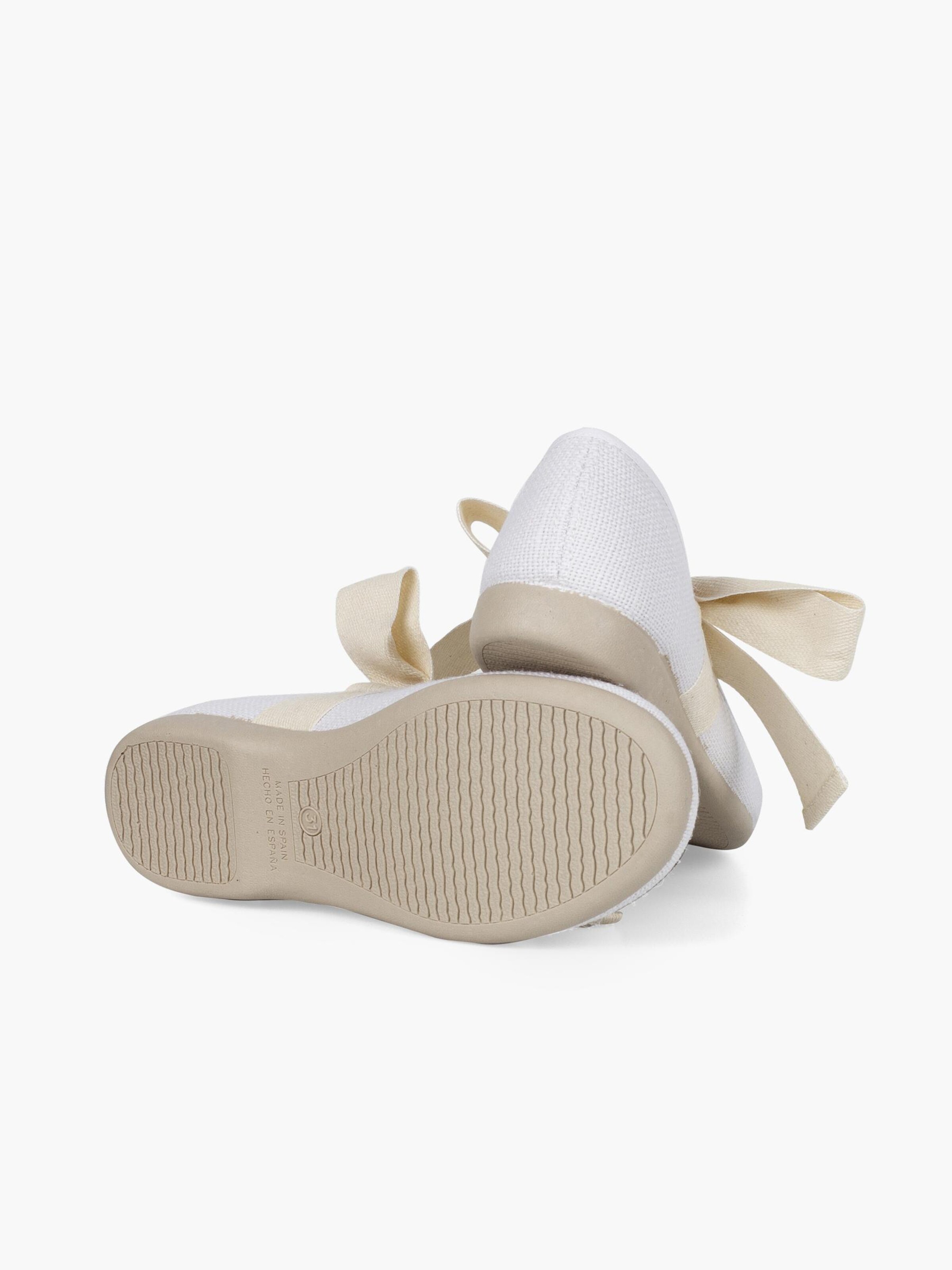 Pisamonas Ballet Flats in White