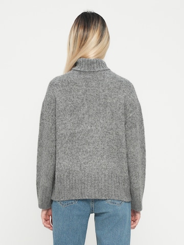 JDY Sweater 'JDYMalone' in Grey