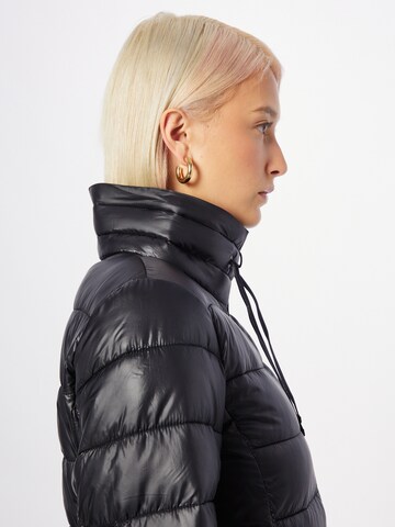 ESPRIT Jacke in Schwarz