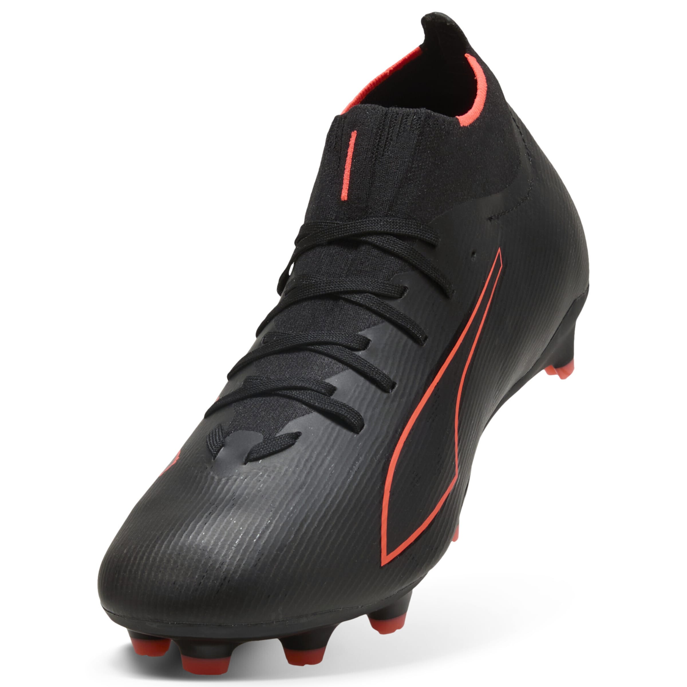 PUMA Soccer shoe 'Ultra 6 Match+' in Black