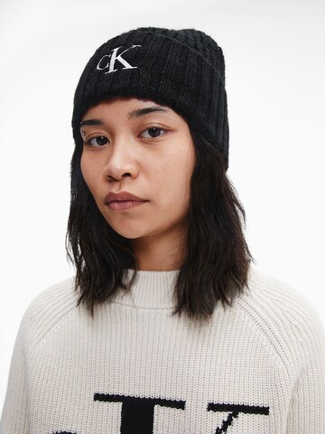 Calvin Klein Jeans Beanie in Black: front