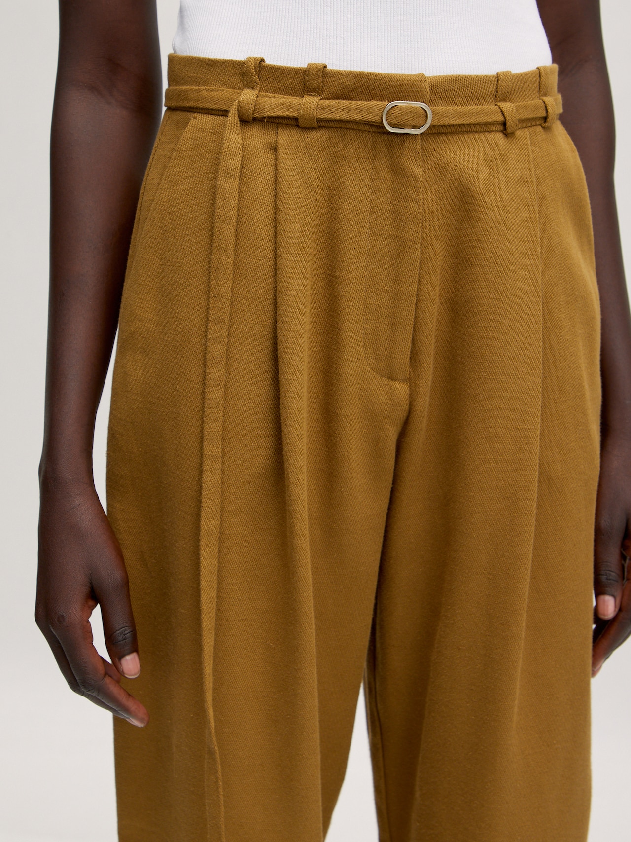 EDITED Pantalón 'Louisa' caqui