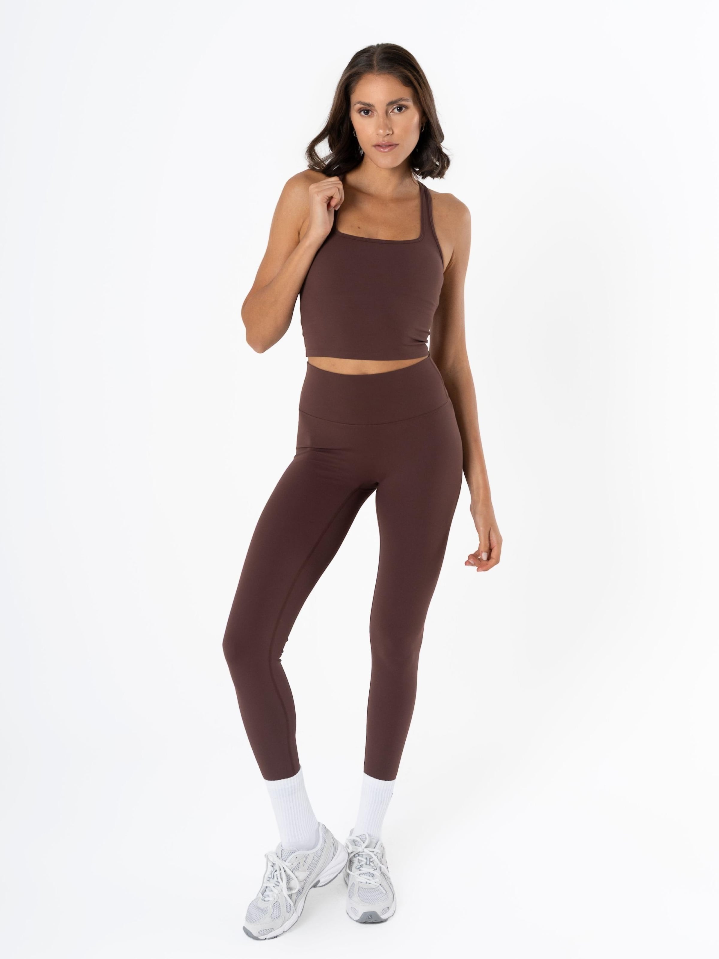 Skinny Leggings 'Essential' di dayr in marrone: frontale
