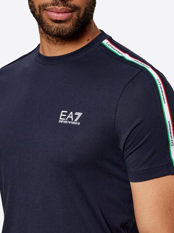 Maglietta '7M001861UB102' di EA7 Emporio Armani in blu